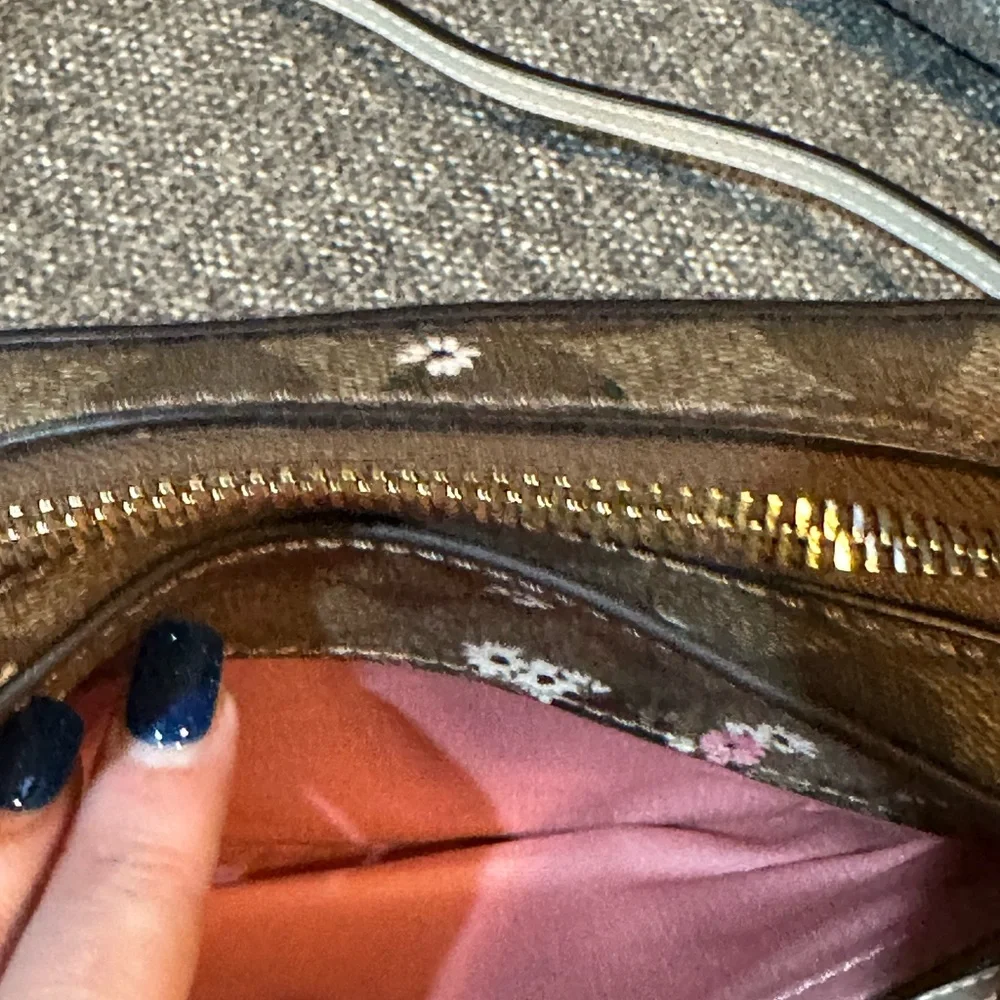 NWOT Coach Evergreen Floral Leather Crossbody - Picture 4 of 6